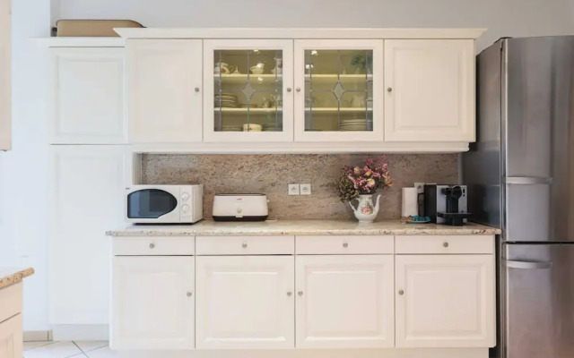 Elegant Apartment for 4 People