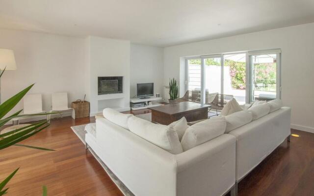 Villa Linda (AL) in Setúbal