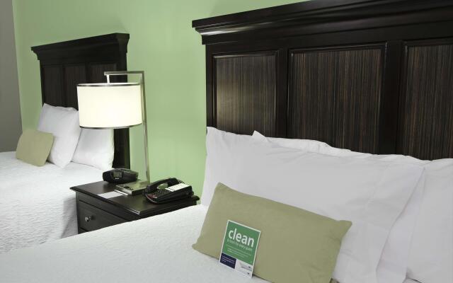 Hampton Inn & Suites Winnie
