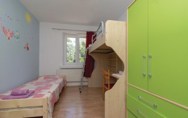 Stunning Home in Zrnovo With Wifi and 3 Bedrooms