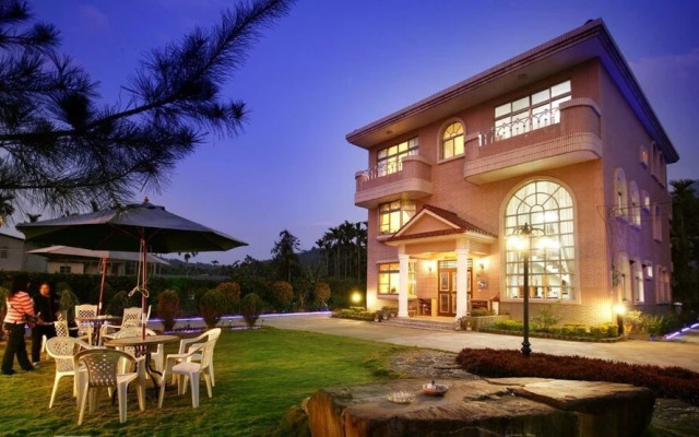 Flora Rexort Guesthouse