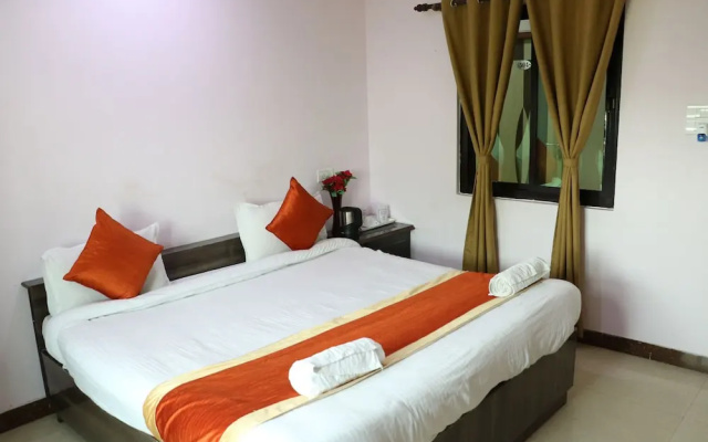 Hotel Sarweshwary