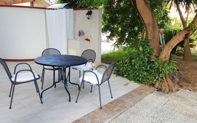 House With 2 Bedrooms in Alcamo Marina, With Furnished Terrace - 30 m