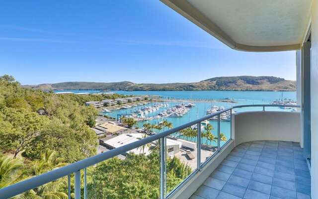 Yacht Harbour Tower 5