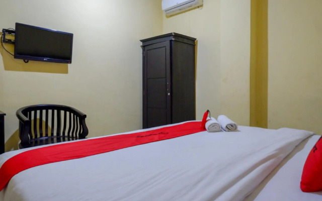 RedDoorz near Citraland Waterpark Kendari