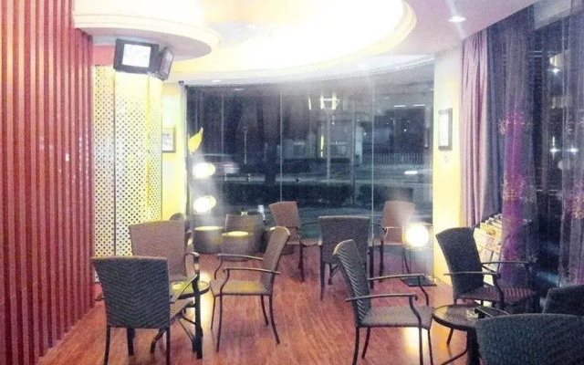 Zhuhai Creative Holiday Hotel