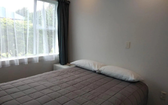 Queens Park Motels – Guest Rooms – Invercargill