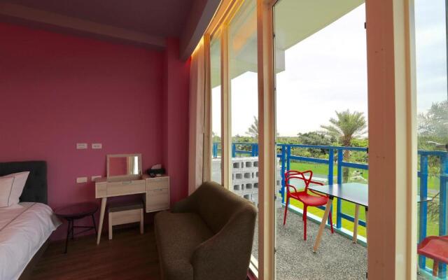 The Riverview Retreats