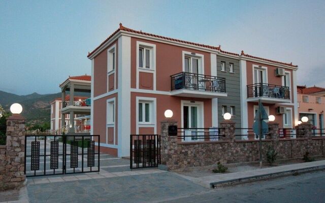 Sun & Sea Luxury Hotel