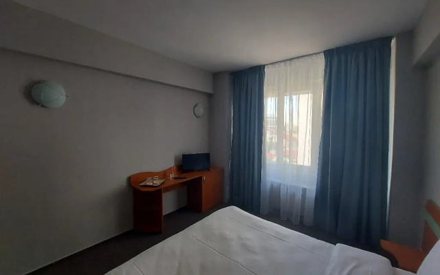 Elizeu Hotel