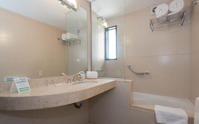 Urquiza Apart Hotel & Suites