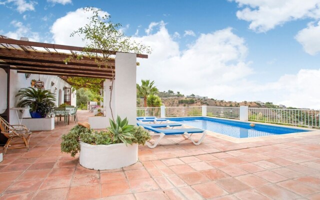 Completely Restored Beautiful 250-year-old Authentic Farm