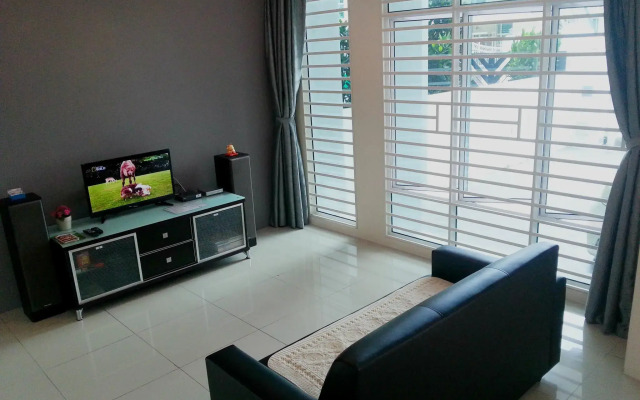De Bien 2-Storey Residence