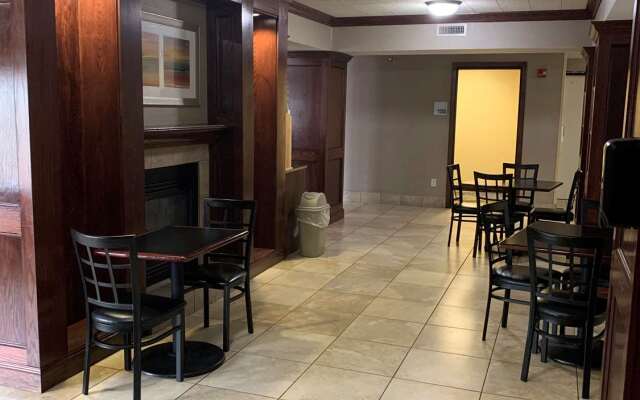 Best Western Watertown Inn and Suites