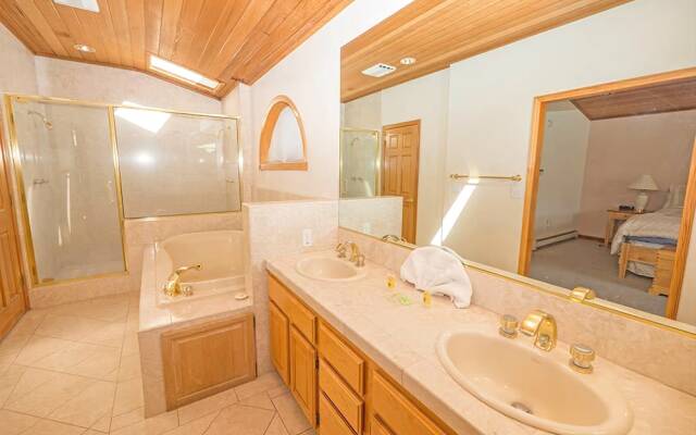 1803 Venice Drive 4 Bedroom Home