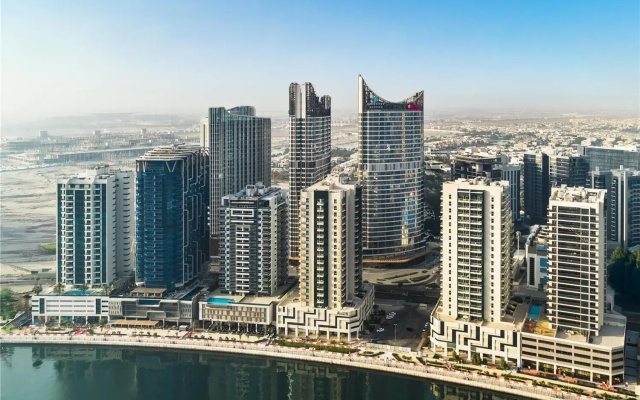 Embassy Suites By Hilton Dubai Business Bay