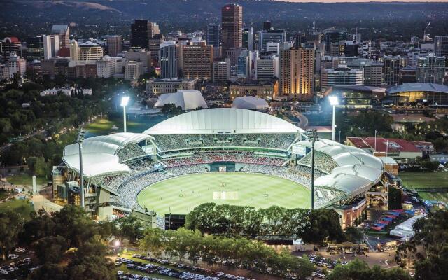 Majestic Roof Garden Hotel