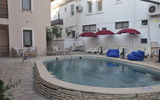 Dalyando Hotel