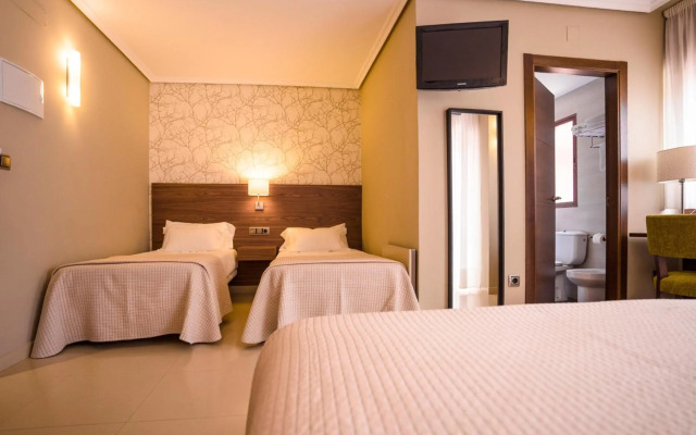 Hotel Pirámide