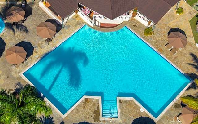 Lifestyle Crown Residence Suites - All Inclusive
