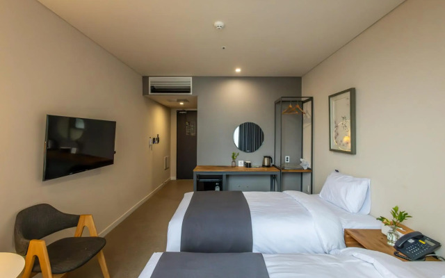 JK Blossom Hotel