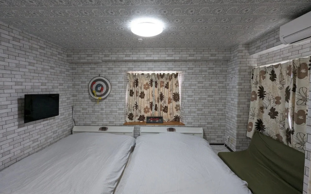 Koganeno-Mori Apartment