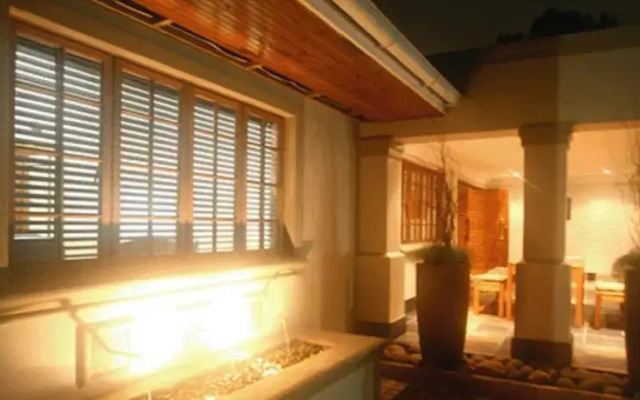 Ingwenya bed and breakfast