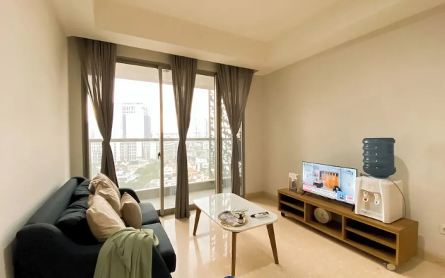 Cozy And Best Location 1Br Gold Coast Apartment
