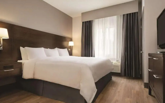 Ramada Plaza