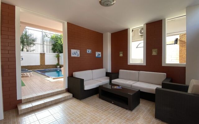 T.W. Marina Pool Villa Pattaya