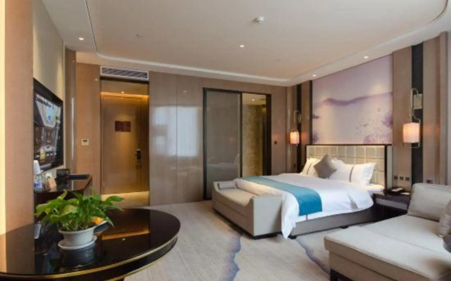 Huayi Hotel