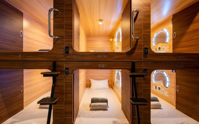JPOD Capsule Hotel