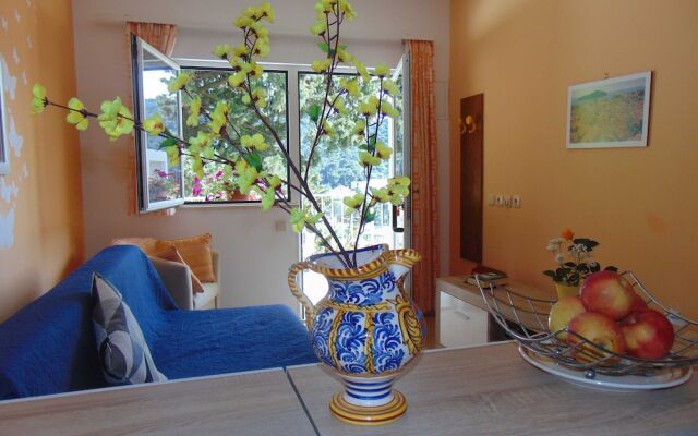 Apartments Elelu