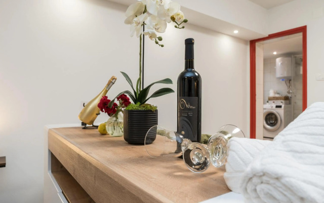 Studio Apartman Mirakul