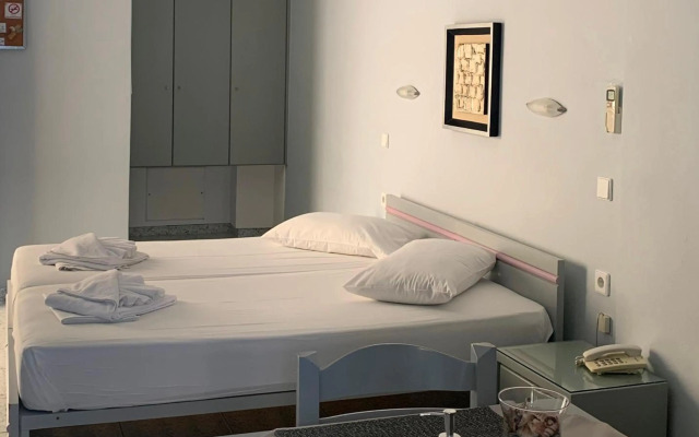 Ermis Suites