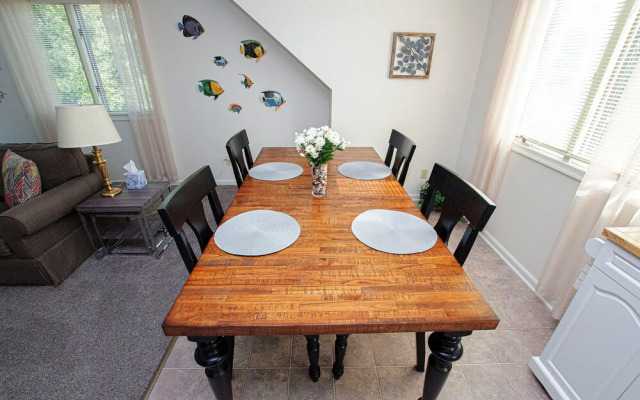 Urbanna Vacation Station - A Waterfront Oasis