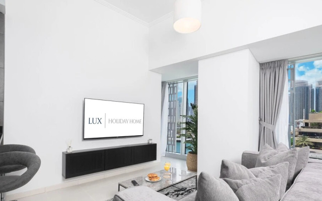LUX The Cayan Superior Suite