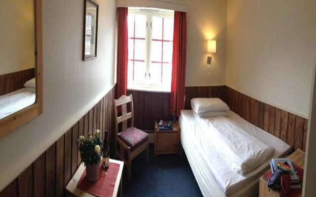 Fossheim Turisthotell
