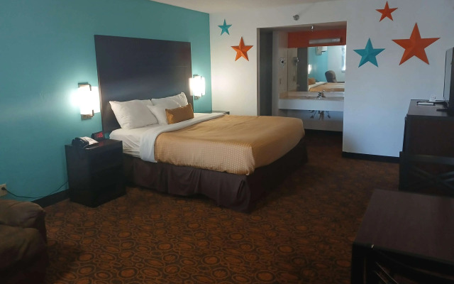 Howard Johnson by Wyndham Branson Theatre District