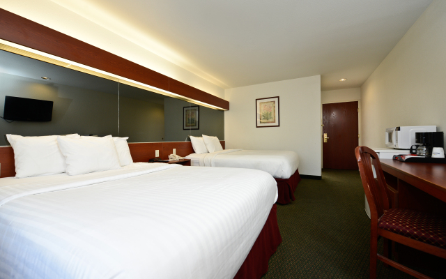 Americas Best Value Inn & Suites Lake Charles at I-210 E 5