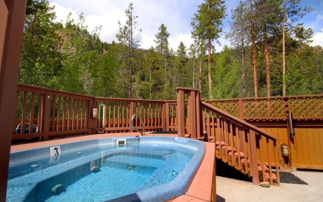 Trappers Crossing 8764