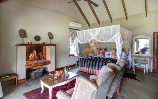 Madi-Madi Karoo Safari Lodge