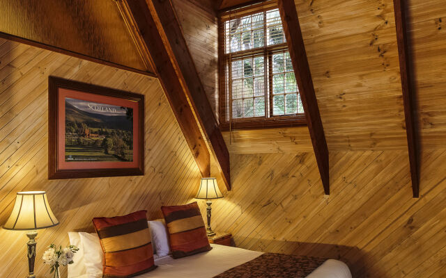 Mt Tamborine Stonehaven Boutique Hotel