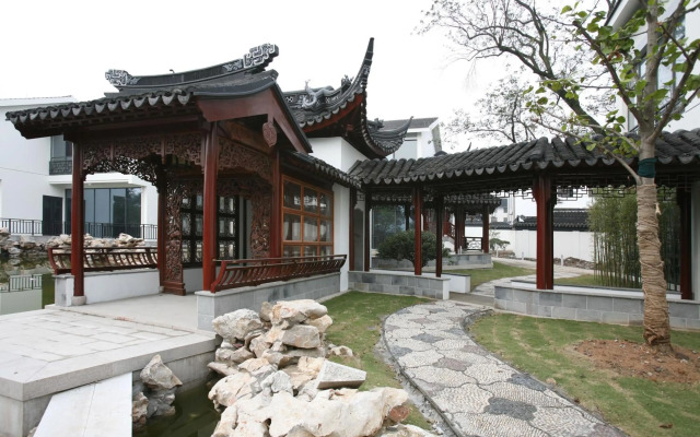 Garden Hotel