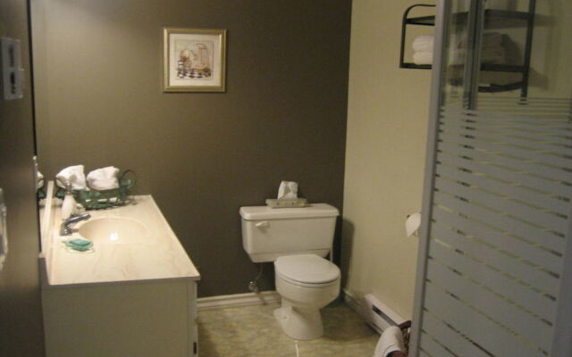 The Lodge at Weir's Beach