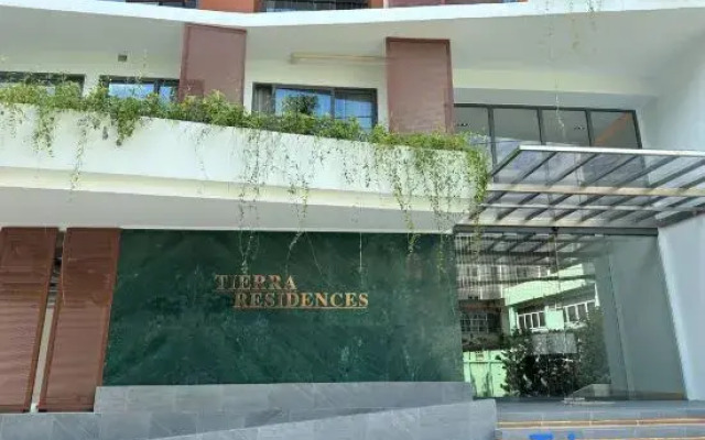 Tierra Residences