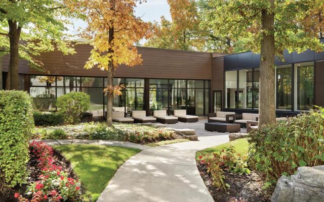 DoubleTree by Hilton Toronto Airport West