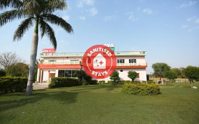 Oyo 29925 Hotel Green House