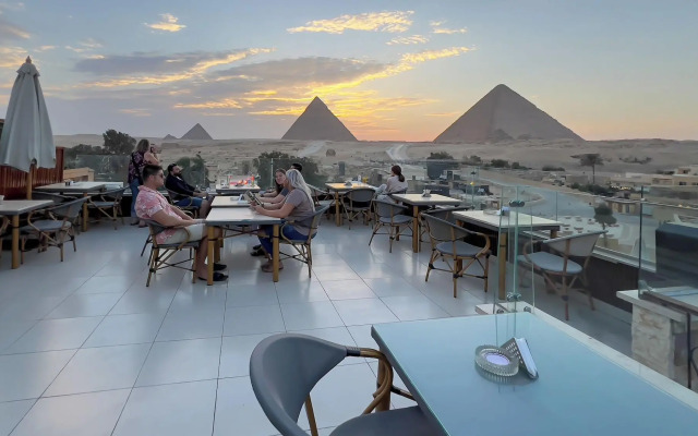 Giza Pyramids View Inn
