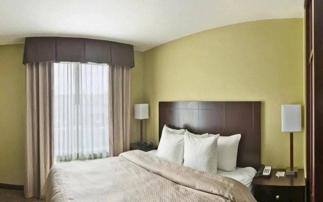 Comfort Suites Harvey - New Orleans West